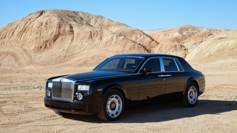 Best Rolls-Royce Models for First-Time Luxury Car Buyers