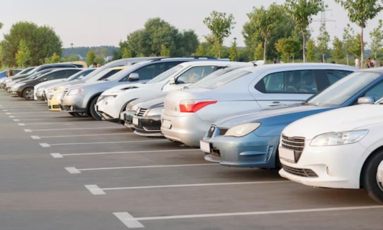 Best Time of Year to Buy a Used Car and Save Money